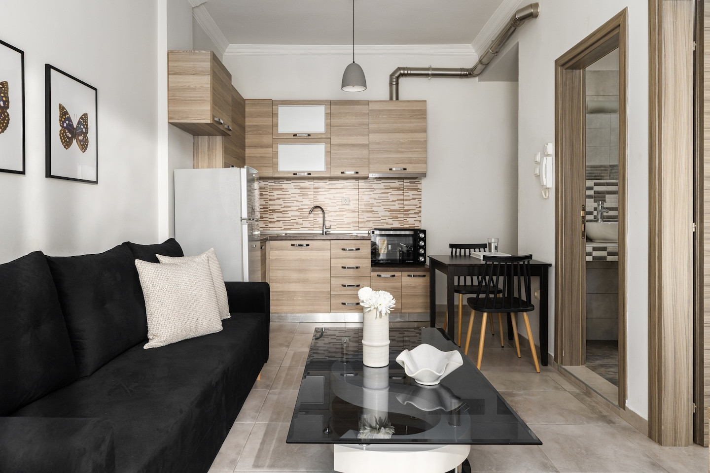 Cozy Urban Apartment