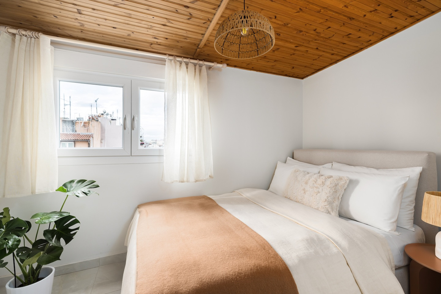 SkyLevel Boutique Suite